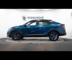 Renault Arkana This 2022 Renault Arkana E-TECH r.s. line is a superb example, having been owned by j - 4