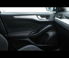 Ford Focus This 2019 Ford Focus Zetec offers an exceptional blend of efficiency and performance, mak - 28