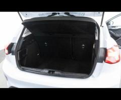 Ford Focus This 2019 Ford Focus Zetec offers an exceptional blend of efficiency and performance, mak - 32