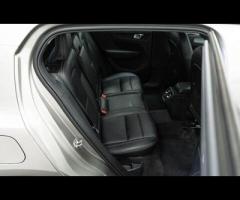 Volvo XC40 Buy with confidence from a dealership established in Birmingham since 1981. - 30