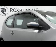 Volkswagen up! This 2016 Volkswagen up! Move up! presents a superb ownership opportunity, having bee - 12
