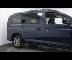 Ford Grand Tourneo Connect This 2024 Ford Grand Tourneo Connect Titanium presents an exceptional opp - 4