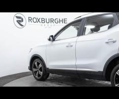 MG MG ZS This 2020 MG ZS T GDI Exclusive is a superb example, having been owned by just one careful - 19