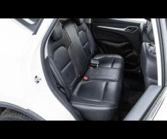 MG MG ZS This 2020 MG ZS T GDI Exclusive is a superb example, having been owned by just one careful - 32