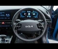 Kia Niro HPI Clear - 1 Owner - 36 Months Warranty available + Superb value new model Niro hybrid - C - 21