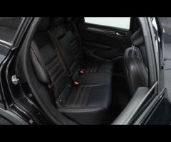 Renault Arkana This 2022 Renault Arkana E-TECH r.s. line is a superb example, having been owned by j - 28