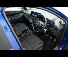 Hyundai BAYON This 2022 Hyundai BAYON T-GDi Premium is a superb example, having been owned by just o - 19