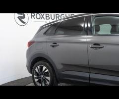 Vauxhall Grandland X This 2020 Vauxhall Grandland X Turbo SRi Nav is presented with a clear vehicle - 13