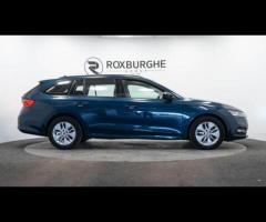Skoda Octavia This 2022 Skoda Octavia TSI SE Technology is a superb example, having been owned by ju - 9