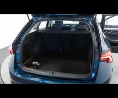 Skoda Octavia This 2022 Skoda Octavia TSI SE Technology is a superb example, having been owned by ju - 33