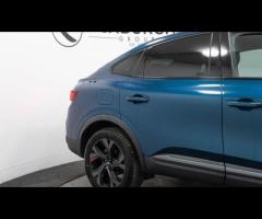 Renault Arkana This 2022 Renault Arkana E-TECH r.s. line is a superb example, having had only one ow - 14