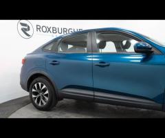 Renault Arkana This 2022 Renault Arkana TCe Iconic is a superb example, having been owned by just on - 13