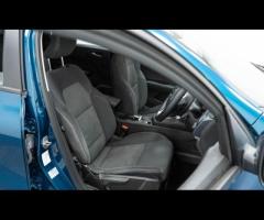 Renault Arkana This 2022 Renault Arkana TCe Iconic is a superb example, having been owned by just on - 22