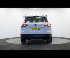Volkswagen Tiguan This 2022 Volkswagen Tiguan TSI Life is a superb example, boasting a clear vehicle - 7
