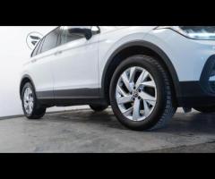 Volkswagen Tiguan This 2022 Volkswagen Tiguan TSI Life is a superb example, boasting a clear vehicle - 11