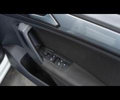 Volkswagen Tiguan This 2022 Volkswagen Tiguan TSI Life is a superb example, boasting a clear vehicle - 21