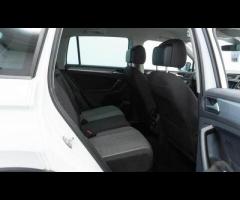 Volkswagen Tiguan This 2022 Volkswagen Tiguan TSI Life is a superb example, boasting a clear vehicle - 29