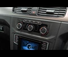 Volkswagen Caddy Maxi Life This 2018 Volkswagen Caddy Maxi Life TDI presents a superb ownership hist - 22