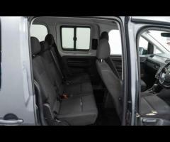 Volkswagen Caddy Maxi Life This 2018 Volkswagen Caddy Maxi Life TDI presents a superb ownership hist - 26