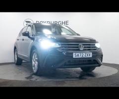 Volkswagen Tiguan Allspace This 2022 Volkswagen Tiguan Allspace TSI Life offers a superb ownership p - 10