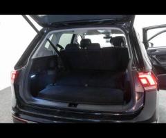 Volkswagen Tiguan Allspace This 2022 Volkswagen Tiguan Allspace TSI Life offers a superb ownership p - 33