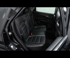 MG MG HS This 2022 MG HS T GDI Exclusive is a superb example, having had only one owner from new and - 33