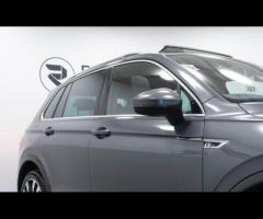 Volkswagen Tiguan HPI Clear - 1 Owner - VW Service History - 36 Months Warranty available + Superb v - 11