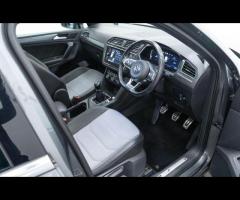 Volkswagen Tiguan HPI Clear - 1 Owner - VW Service History - 36 Months Warranty available + Superb v - 19