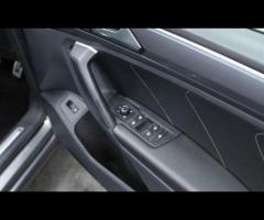 Volkswagen Tiguan HPI Clear - 1 Owner - VW Service History - 36 Months Warranty available + Superb v - 22