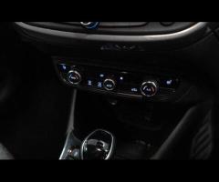 Vauxhall Crossland This 2022 Vauxhall Crossland Turbo Elite Edition is a superb example, having been - 27