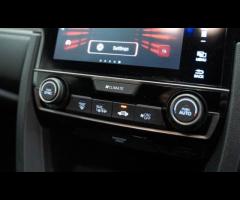 Honda Civic This 2019 Honda Civic VTEC Turbo SR is presented with a clear vehicle history check, off - 28