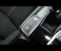 Honda Civic This 2019 Honda Civic VTEC Turbo SR is presented with a clear vehicle history check, off - 31