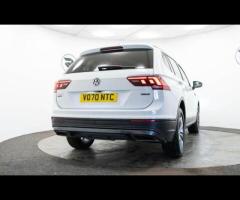Volkswagen Tiguan Allspace HPI Clear - 1 Owner - VW Service History - 36 Months Warranty available + - 15