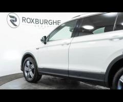 Volkswagen Tiguan Allspace HPI Clear - 1 Owner - VW Service History - 36 Months Warranty available + - 20