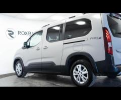 Peugeot Rifter HPI Clear - 1 Owner - Peugeot Service History - 36 Months Warranty available + Superb - 19