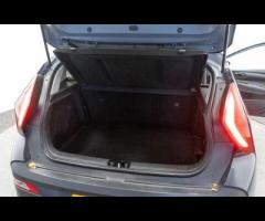 Hyundai BAYON This 2022 Hyundai BAYON T-GDi Premium is a superb example, boasting a single owner fro - 35