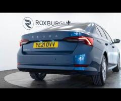 Skoda Octavia HPI Clear - 1 Owner - SKODA Service History - 36 Months Warranty available + Superb va - 15