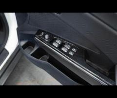 SsangYong Tivoli HPI Clear - 1 Owner - Service History - 36 Months Warranty available + Superb value - 24