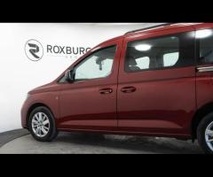 Volkswagen Caddy Maxi Buy with confidence from a dealership established in Birmingham since 1981. - 19