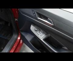 Volkswagen Caddy Maxi Buy with confidence from a dealership established in Birmingham since 1981. - 22