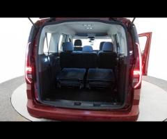 Volkswagen Caddy Maxi Buy with confidence from a dealership established in Birmingham since 1981. - 33