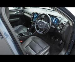 Volvo XC40 This 2019 Volvo XC40 D3 Inscription offers a superb blend of style and practicality, maki - 21