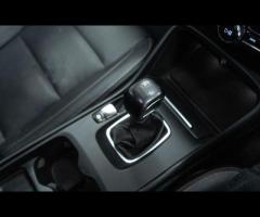 Volvo XC40 This 2019 Volvo XC40 D3 Inscription offers a superb blend of style and practicality, maki - 28