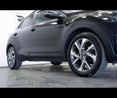 Kia Stonic HPI Clear - 1 Owner - KIA Service History ( 5 services)  - 36 Months Warranty available + - 11