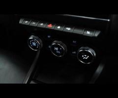 Renault Arkana This 2022 Renault Arkana E-TECH r.s. line is a superb example, having been owned by j - 29