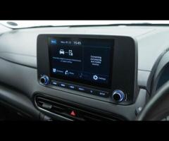 Hyundai KONA This 2022 Hyundai KONA T-GDi SE Connect is a superb example, having had only one owner - 26