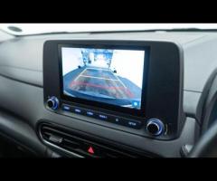 Hyundai KONA This 2022 Hyundai KONA T-GDi SE Connect is a superb example, having had only one owner - 27