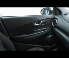 Hyundai KONA This 2022 Hyundai KONA T-GDi SE Connect is a superb example, having had only one owner - 31