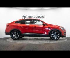 Renault Arkana This 2022 Renault Arkana E-TECH S Edition is a superb example, having been owned by j - 9