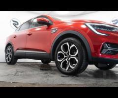 Renault Arkana This 2022 Renault Arkana E-TECH S Edition is a superb example, having been owned by j - 11